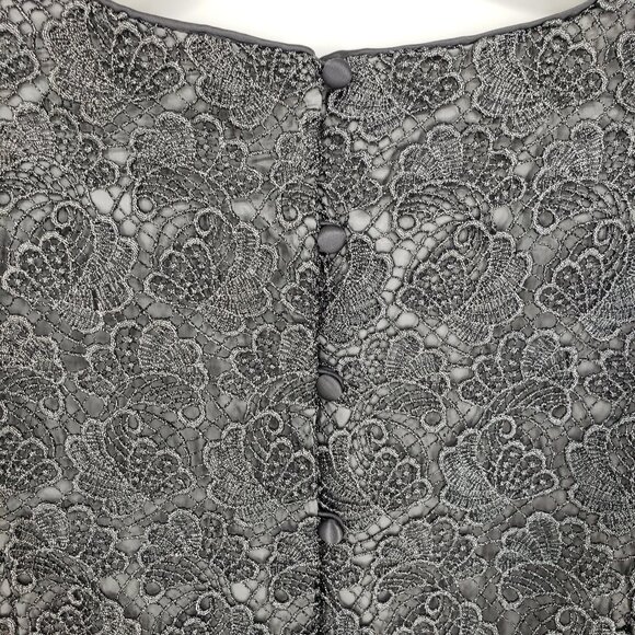 3/$25 581 Talbots Metallic Lace Top 4P Scallop Hem Cropped 3/4 Sleeves Silver - Picture 7 of 8